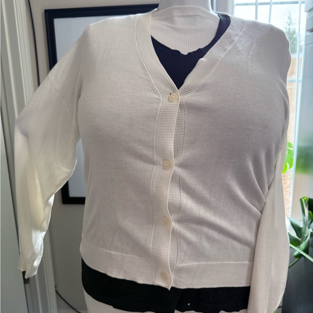 Mango White Cardigan with V-neck and Textured Knit